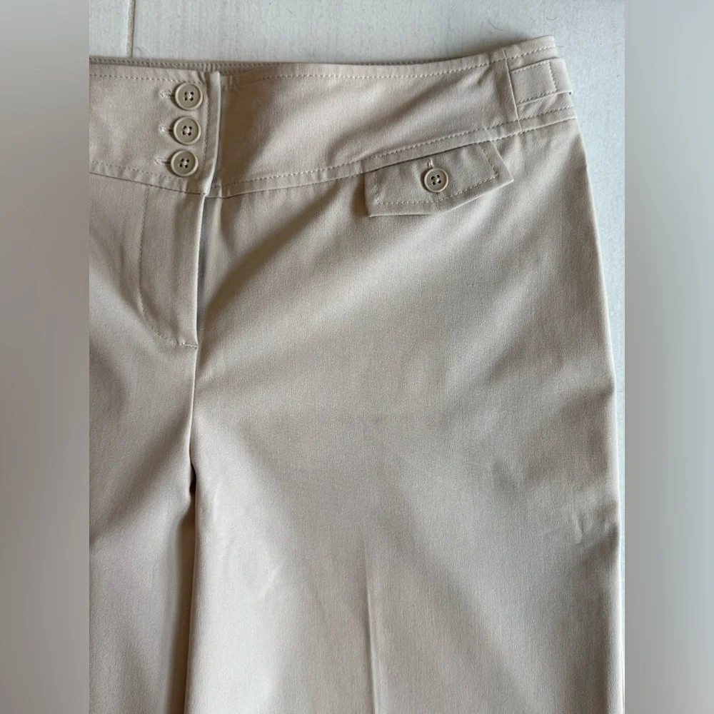 Ann Taylor Loft Tan Ann Bermuda Stretch Button fly Zip Shorts 6P khaki medium 6